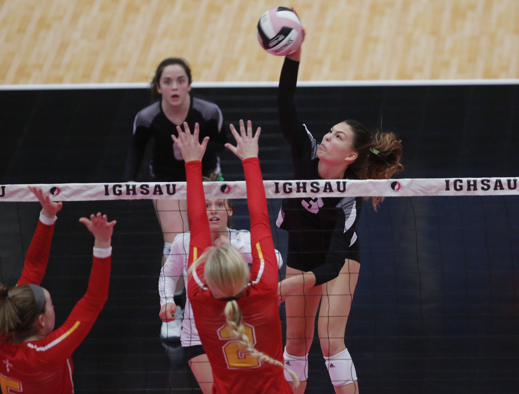 State Vball Osage vs. Kuemper Catholic 15